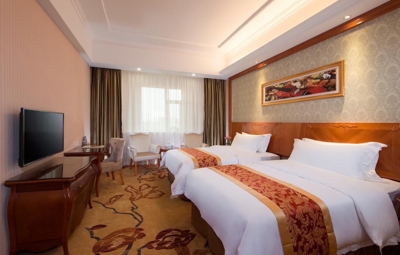 Vienna Hotel Hebei Zhuozhou High Speed Train Station Eksteriør bilde